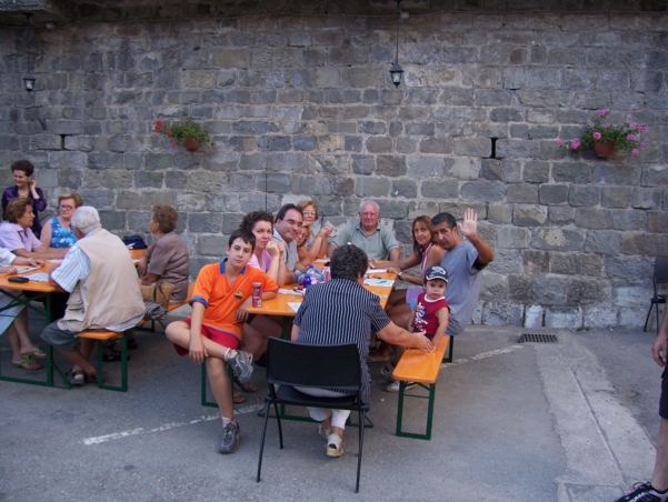  Image name: Estate32.jpg 
 width: 601 pixel 
 height: 452 pixel 
 Size: 250425 bytes 
 Click to enlarge 